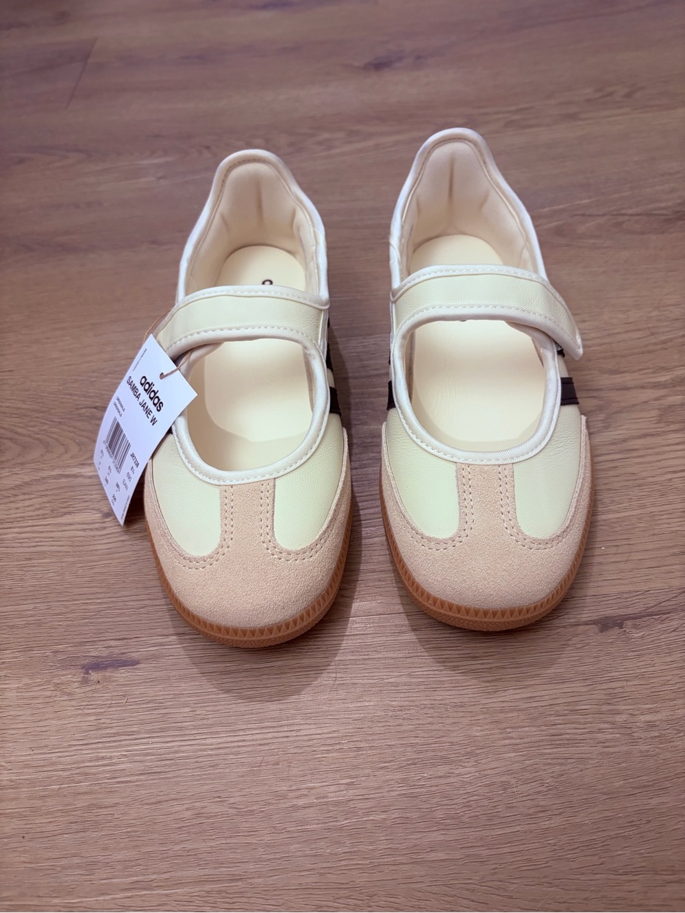 adidas Samba Jane W Cream with Black Detail - Picture 2 of 5